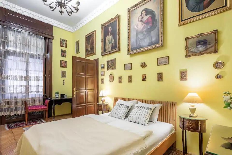 Apartament Ultra Location