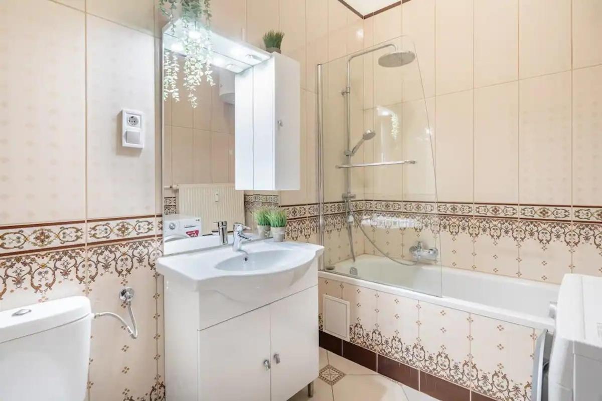Apartament Ultra Location